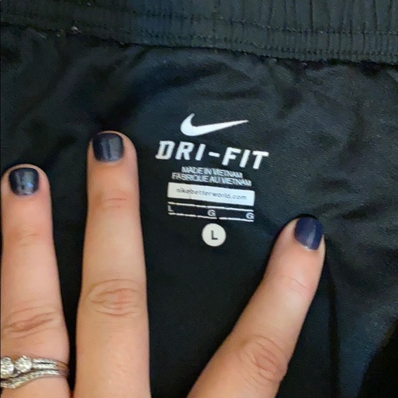 Nike dri fit shorts - Picture 3 of 3